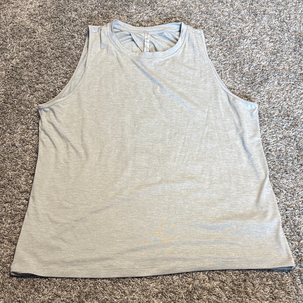 Fabletics Gray Muscle Tee with Key hole back